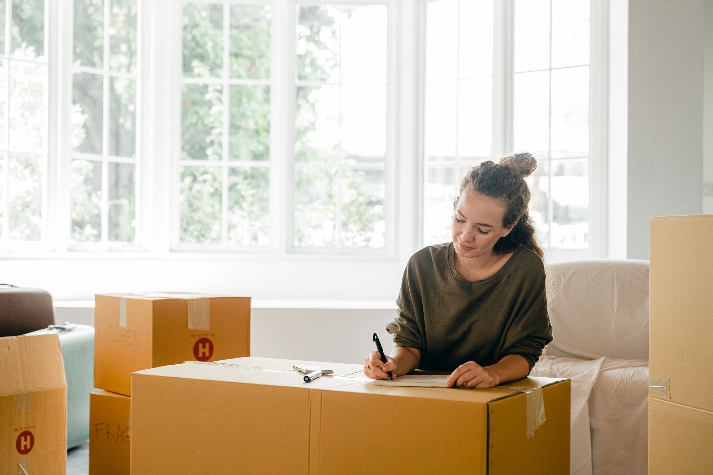 Dozen labelen tijdens een verhuizing